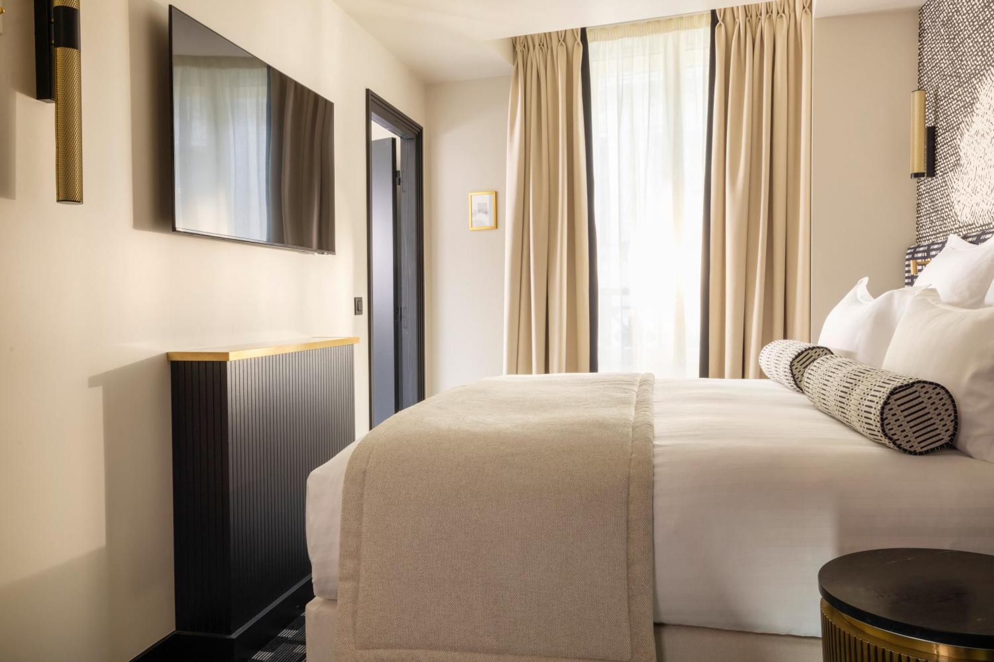 Filigrane & Hotel Parigi
